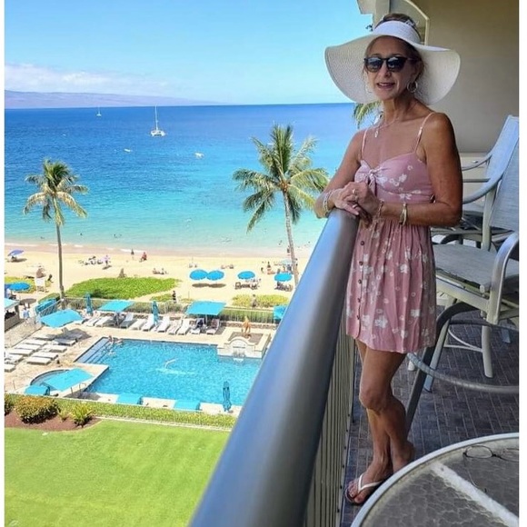 Meet your Posher, Connie - Picture 5 of 6